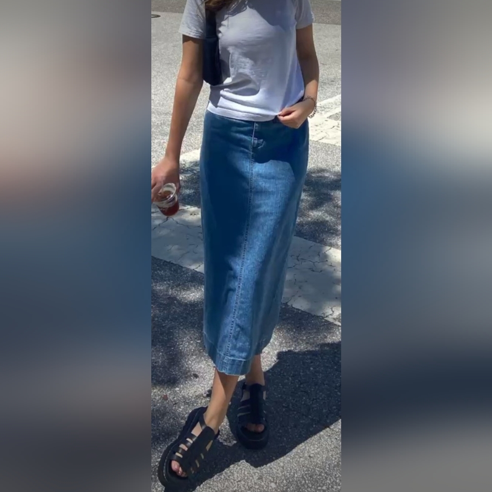 Demin long skirt from Riders Lee. Size 10